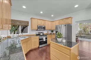 12421 NE 103rd Pl, Kirkland, WA 98033 - Photo 14
