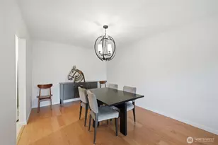 2565 Dexter Ave N, Seattle, WA 98109 - Photo 14
