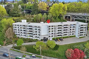 2565 Dexter Ave N, Seattle, WA 98109 - Photo 38