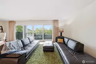 2565 Dexter Ave N, Seattle, WA 98109 - Photo 8