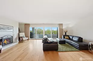 2565 Dexter Ave N, Seattle, WA 98109 - Photo 2