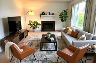 8848 Interlake Ave N, Seattle, WA 98103 - Photo 4