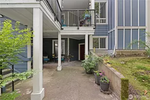 3918 243rd Pl SE, Bothell, WA 98021 - Photo 2