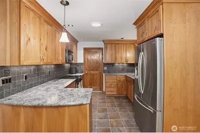 3202 Crystal Springs Road W, University Place, WA 98466 - Photo 10