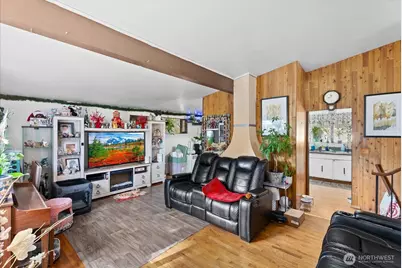 14347 Ashworth Avenue N, Seattle, WA 98133 - Photo 2
