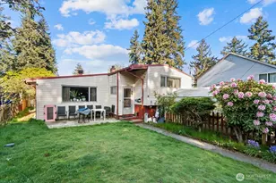 14347 Ashworth Ave N, Seattle, WA 98133 - Photo 1