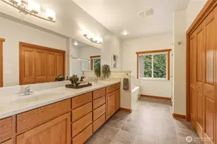 2385 Lake Forest Dr, Oak Harbor, WA 98277 - Photo 18