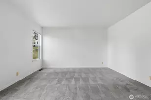 70 SW Roeder Dr, Oak Harbor, WA 98277 - Photo 24