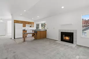 70 SW Roeder Dr, Oak Harbor, WA 98277 - Photo 12