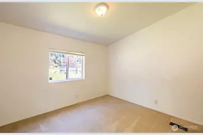 1090 Paul Avenue, Oak Harbor, WA 98277 - Photo 22