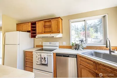 1090 Paul Avenue, Oak Harbor, WA 98277 - Photo 12