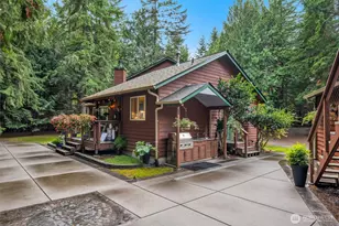 1038 NE Blue Rdg Dr, Poulsbo, WA 98370 - Photo 4