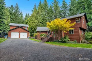 1038 NE Blue Rdg Dr, Poulsbo, WA 98370 - Photo 2