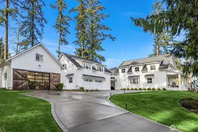10717 NE Manitou Park Boulevard, Bainbridge Island, WA 98110 - Photo 1