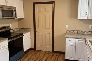 917 Violet Meadow St S, Tacoma, WA 98444 - Photo 6