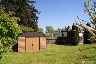 917 Violet Meadow St S, Tacoma, WA 98444 - Photo 16