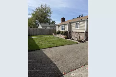 917 Violet Meadow Street S, Tacoma, WA 98444 - Photo 2