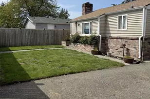 917 Violet Meadow St S, Tacoma, WA 98444 - Photo 2