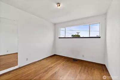 8403 S 120th St, Seattle, WA 98178 - Photo 18