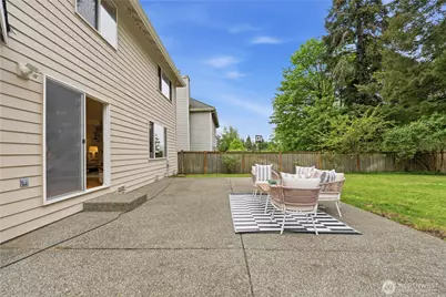 8231 126th Place SE, Newcastle, WA 98056 - Photo 38