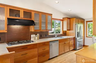 6420 NE 60th St, Seattle, WA 98115 - Photo 14