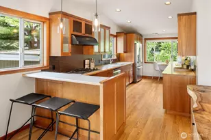 6420 NE 60th St, Seattle, WA 98115 - Photo 12