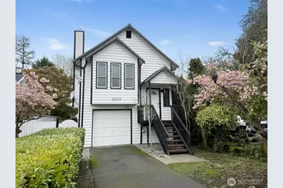 12043 Bartlett Avenue NE, Seattle, WA 98125 - Photo 1