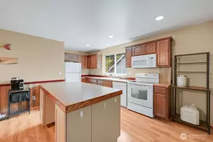 50 Rainier Ln, Port Ludlow, WA 98365 - Photo 24