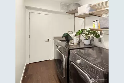 2834 Fairview Avenue E, Seattle, WA 98102 - Photo 18