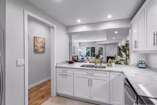 9039 NE Juanita Dr, Kirkland, WA 98034 - Photo 20