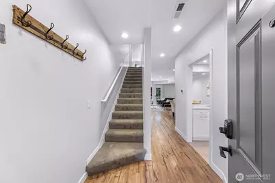 9039 NE Juanita Drive #104, Kirkland, WA 98034 - Photo 6