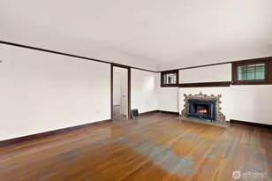 4052 44th Ave SW, Seattle, WA 98116 - Photo 4
