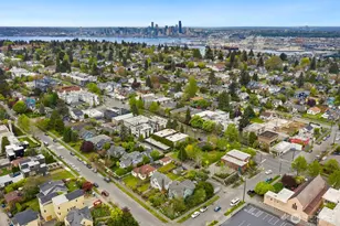 4052 44th Ave SW, Seattle, WA 98116 - Photo 32