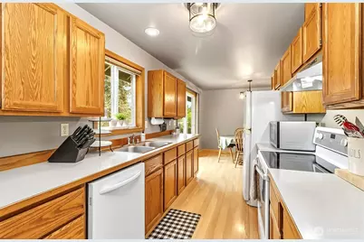 10103 27th Drive SE, Everett, WA 98208 - Photo 24