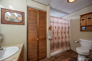 2240 W Broadway, Moses Lake, WA 98837 - Photo 22
