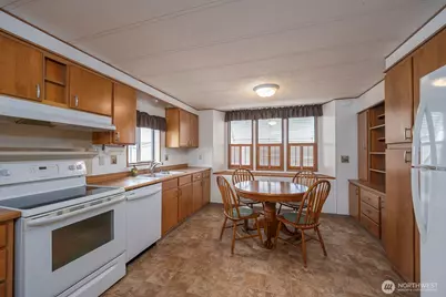 2240 W Broadway #137, Moses Lake, WA 98837 - Photo 12