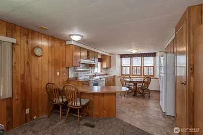 2240 W Broadway #137, Moses Lake, WA 98837 - Photo 10