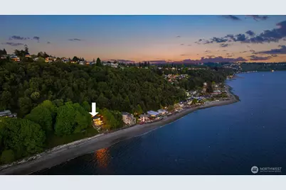 10835 Arroyo Beach Place SW, Seattle, WA 98146 - Photo 4