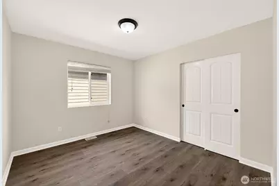 335 NE Graham Avenue, Renton, WA 98059 - Photo 18