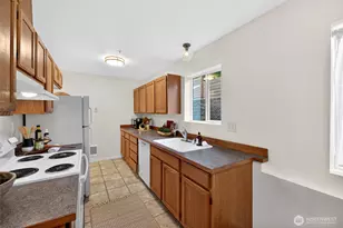 13417 22nd Ln S, SeaTac, WA 98168 - Photo 8