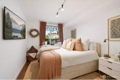 211 Kirkland Avenue #204, Kirkland, WA 98033 - Photo 16