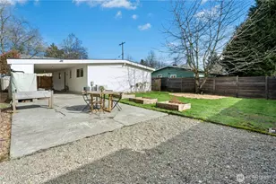 219 SW 108th St, Seattle, WA 98146 - Photo 22