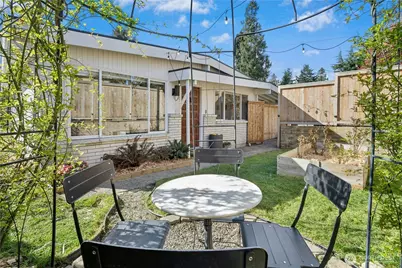 219 SW 108th Street, Seattle, WA 98146 - Photo 2