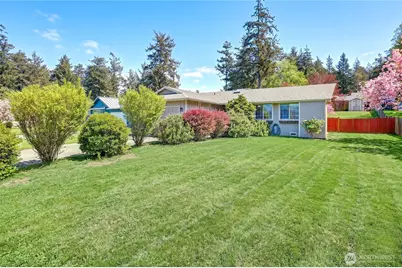 2180 Westwood Place, Oak Harbor, WA 98277 - Photo 2
