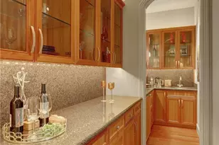 1055 91st Ave NE, Bellevue, WA 98004 - Photo 16