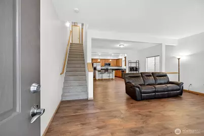 4674 Wade Street #102, Bellingham, WA 98226 - Photo 2