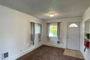 2716 Sylvan Dr W, University Place, WA 98466 - Photo 4