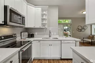 2170 NW Pacific Yew Pl, Issaquah, WA 98027 - Photo 10