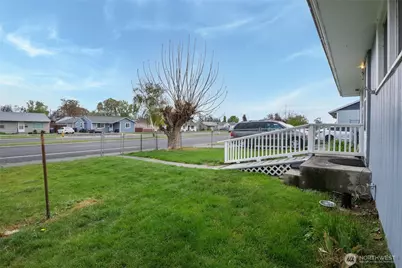 542 N Central Drive, Moses Lake, WA 98837 - Photo 10