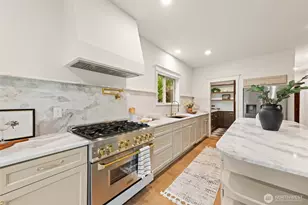 7007 26th Ave NW, Seattle, WA 98117 - Photo 8